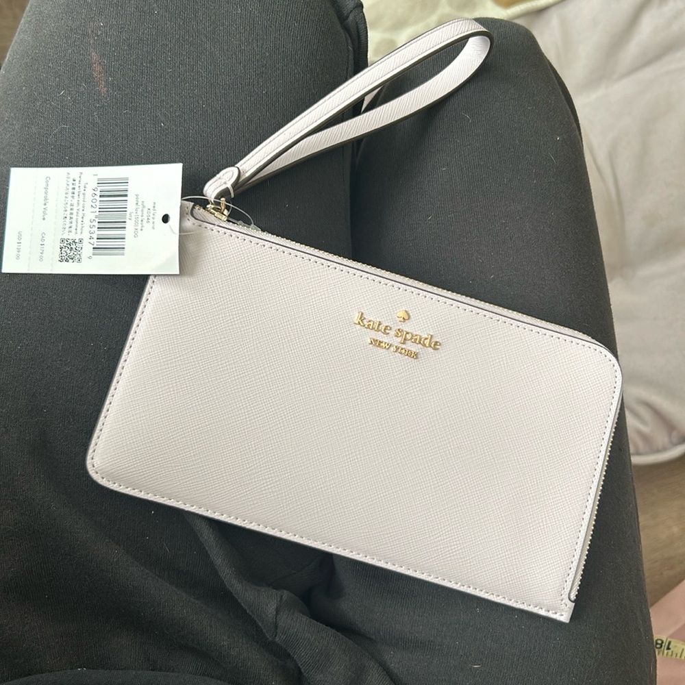 NWT kate spade wristlet